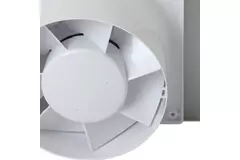 Badeværelsesventilator Ø 100 mm med timer og indkoblingsforsinkelse – glasfront i satinguld