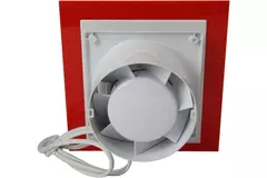 Air Roxy badeværelsesventilator med tilslutningsdiameter 100 mm med træksnor og strømstik – frontpanel i rød plast